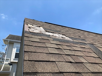 多摩市聖ヶ丘にて風で飛ばされたアスファルトシングル屋根の点検にお伺いしてまいりました